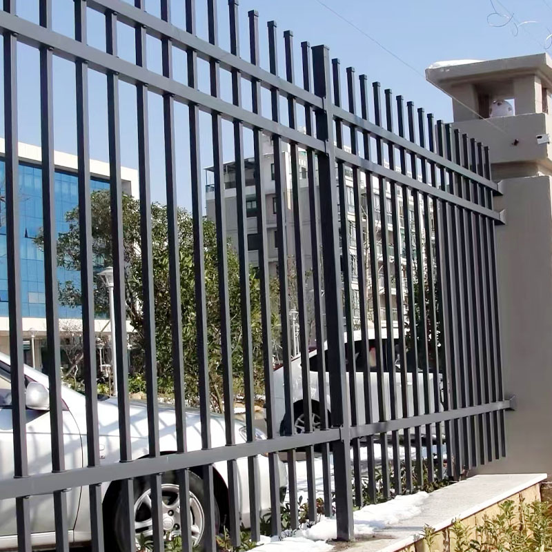 Simple 3 Rail Flat Top Galvanized Steel Perimeter Fence